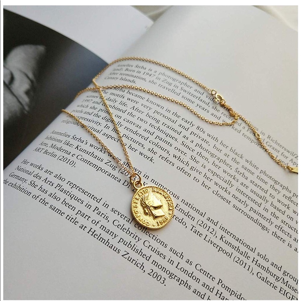 !NEW! Gold Coin Pendant Necklace